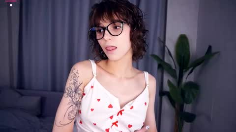 Thea online show from 09-13-25, 06:29