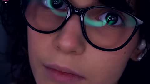 Thea online show from 10-11-25, 07:45