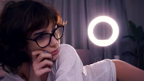 Thea online show from 11-02-25, 06:21