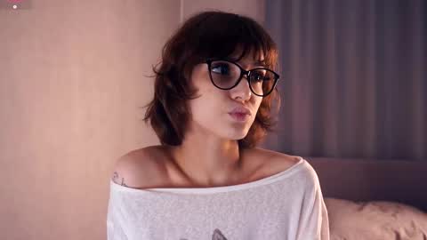 Thea online show from 11-21-25, 07:34