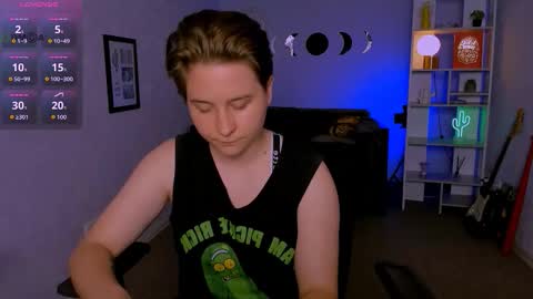 Snapshot of odri_sweet chatting on 10-12-25, 08:02 odri_sweet online show from 10-12-25, 08:02