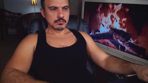 Snapshot of officeman7 chatting on 01-12-25, 05:44 officeman7 online show from 01-12-25, 05:44