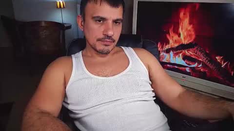 Snapshot of officeman7 chatting on 02-11-25, 04:56 officeman7 online show from 02-11-25, 04:56