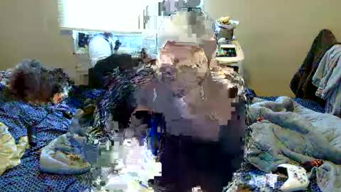 Snapshot of oflores77 chatting on 09-25-25, 12:09 oscar flores online show from 09-25-25, 12:09