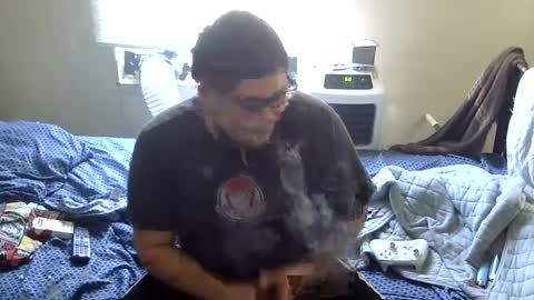 Snapshot of oflores77 chatting on 10-04-25, 02:04 oscar flores online show from 10-04-25, 02:04