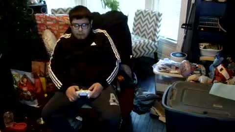 Snapshot of oflores77 chatting on 12-21-25, 01:51 oscar flores online show from 12-21-25, 01:51