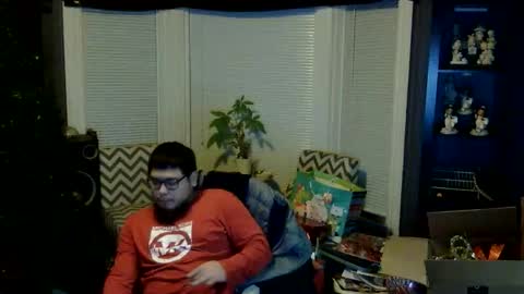 Snapshot of oflores77 chatting on 01-08-26, 12:40 oscar flores online show from 01-08-26, 12:40