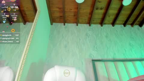 Holly online show from 01-17-25, 05:00