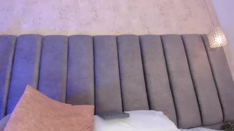 Holly online show from 02-07-25, 01:58