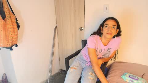 LU online show from 11-09-25, 01:04