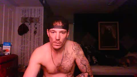 who dares  toss me some  tips lets have fun online show from 12-18-25, 06:19