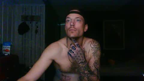 who dares  toss me some  tips lets have fun online show from 12-19-25, 03:46