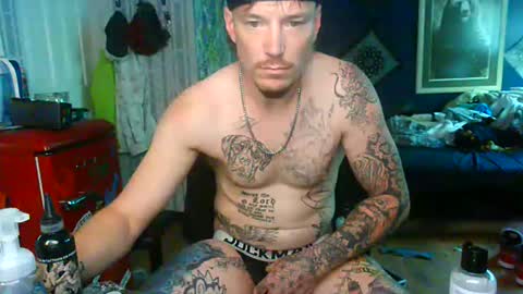 Snapshot of oh_you_know69 chatting on 04-29-26, 04:22 who dares toss me some tips lets have fun online show from 04-29-26, 04:22