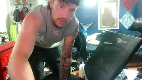 Snapshot of oh_you_know69 chatting on 05-04-26, 06:48 who dares toss me some tips lets have fun online show from 05-04-26, 06:48