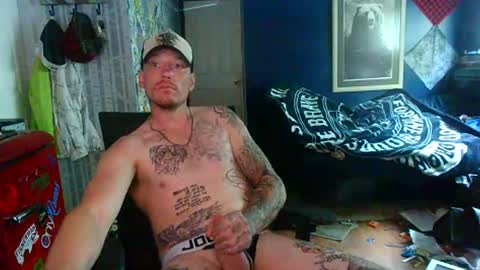 Snapshot of oh_you_know69 chatting on 05-20-26, 07:20 who dares toss me some tips lets have fun online show from 05-20-26, 07:20