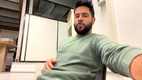 Snapshot of ohmaig0t chatting on 01-16-25, 07:07 ohmaig0t online show from 01-16-25, 07:07