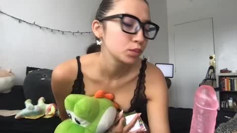 Snapshot of ohmillieevanillie chatting on 06-27-26, 06:46 ohmillieevanillie online show from 06-27-26, 06:46