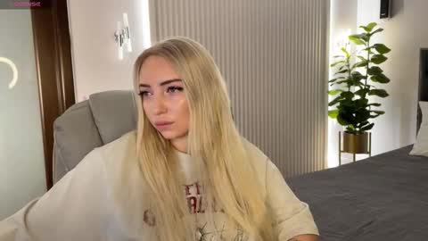 Emma online show from 11-17-25, 01:55