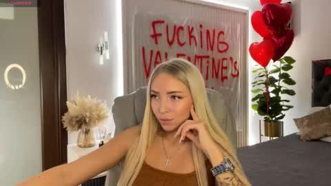 Emma online show from 02-17-26, 01:13