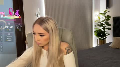 Emma online show from 04-10-26, 01:33