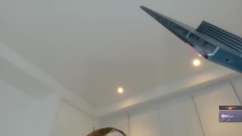 Snapshot of ohmysweetkitty chatting on 02-22-26, 05:22 Lyz online show from 02-22-26, 05:22