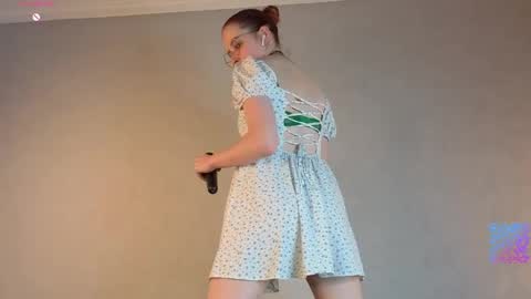 Yumi online show from 04-16-26, 06:19