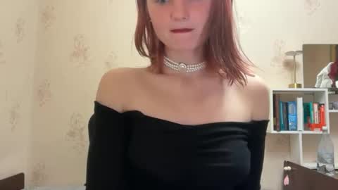 Snapshot of oktavia7777 chatting on 04-29-26, 07:42 Oktavia7777 online show from 04-29-26, 07:42