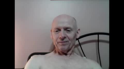 oldbuthorny62 online show from 01-15-25, 04:47