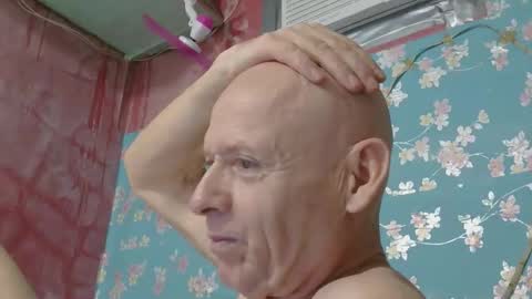 Snapshot of oldbuthorny62 chatting on 06-03-26, 03:42 oldbuthorny62 online show from 06-03-26, 03:42