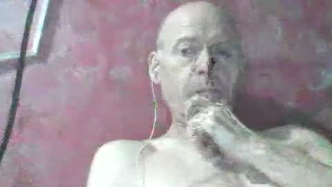 Snapshot of oldbuthorny62 chatting on 06-12-26, 03:05 oldbuthorny62 online show from 06-12-26, 03:05