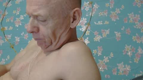 Snapshot of oldbuthorny62 chatting on 06-16-26, 04:48 oldbuthorny62 online show from 06-16-26, 04:48