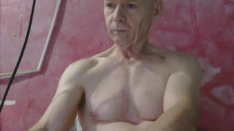 Snapshot of oldbuthorny62 chatting on 07-08-26, 02:05 oldbuthorny62 online show from 07-08-26, 02:05