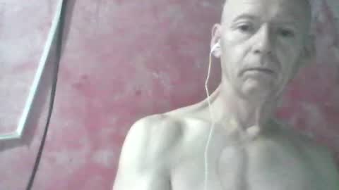 Snapshot of oldbuthorny62 chatting on 07-18-26, 01:10 oldbuthorny62 online show from 07-18-26, 01:10