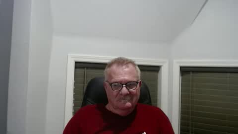 Snapshot of oldguybigd chatting on 05-13-26, 05:27 oldguybigd online show from 05-13-26, 05:27