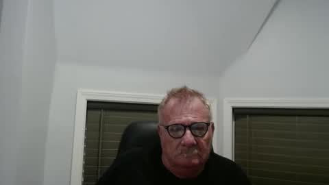 Snapshot of oldguybigd chatting on 05-14-26, 05:14 oldguybigd online show from 05-14-26, 05:14