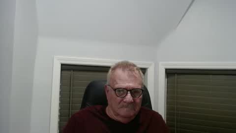 Snapshot of oldguybigd chatting on 05-16-26, 05:26 oldguybigd online show from 05-16-26, 05:26