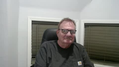 Snapshot of oldguybigd chatting on 05-19-26, 04:41 oldguybigd online show from 05-19-26, 04:41