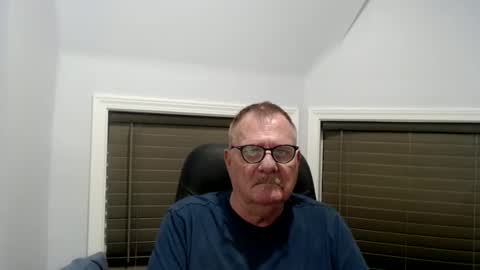 Snapshot of oldguybigd chatting on 05-23-26, 05:23 oldguybigd online show from 05-23-26, 05:23