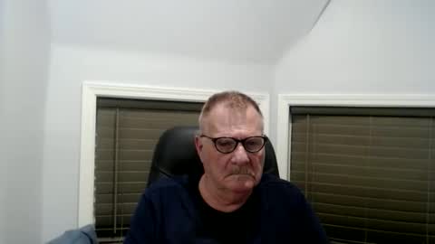 Snapshot of oldguybigd chatting on 05-24-26, 05:01 oldguybigd online show from 05-24-26, 05:01