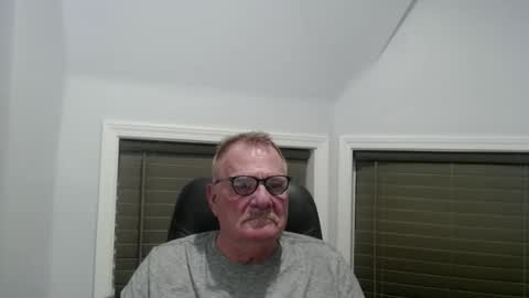 Snapshot of oldguybigd chatting on 05-25-26, 03:56 oldguybigd online show from 05-25-26, 03:56
