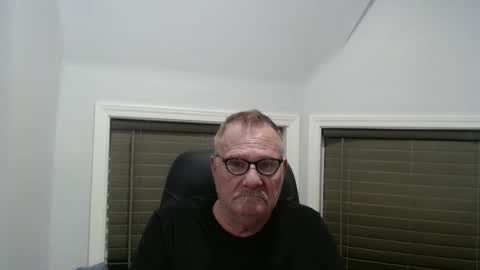 Snapshot of oldguybigd chatting on 05-28-26, 05:27 oldguybigd online show from 05-28-26, 05:27