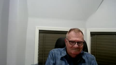 Snapshot of oldguybigd chatting on 05-30-26, 04:31 oldguybigd online show from 05-30-26, 04:31