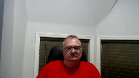Snapshot of oldguybigd chatting on 06-14-26, 04:14 oldguybigd online show from 06-14-26, 04:14