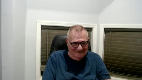 Snapshot of oldguybigd chatting on 06-16-26, 06:49 oldguybigd online show from 06-16-26, 06:49