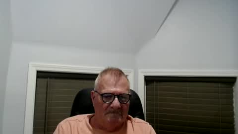 Snapshot of oldguybigd chatting on 06-22-26, 04:09 oldguybigd online show from 06-22-26, 04:09