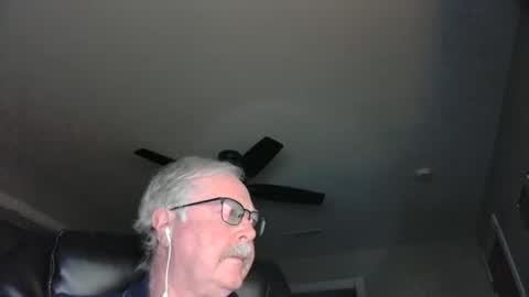 Snapshot of oldlakeguy chatting on 01-14-25, 02:50 OldLakeGuy online show from 01-14-25, 02:50