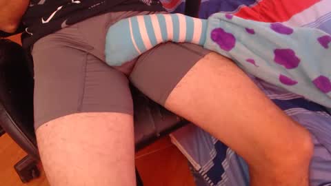 Snapshot of oldmanandgirlishlady chatting on 09-19-25, 05:46 Kate 22 and Michael 45 online show from 09-19-25, 05:46