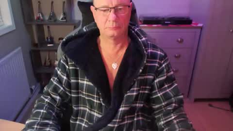 oldveteranuk online show from 02-15-26, 05:04