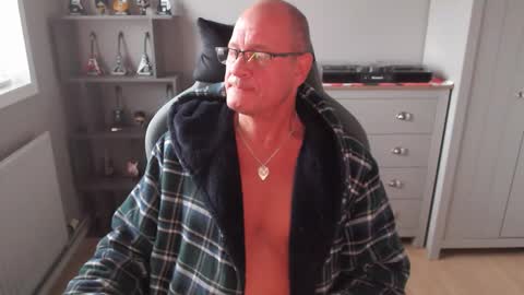 oldveteranuk online show from 04-06-26, 06:14