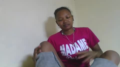 Snapshot of olgamariah203875 chatting on 05-10-26, 05:40 olgamariah203875 online show from 05-10-26, 05:40